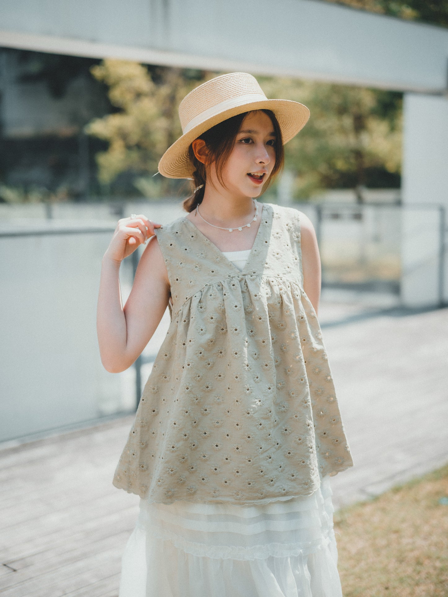 好襯 ✿ 小v領通花背心｜5色入