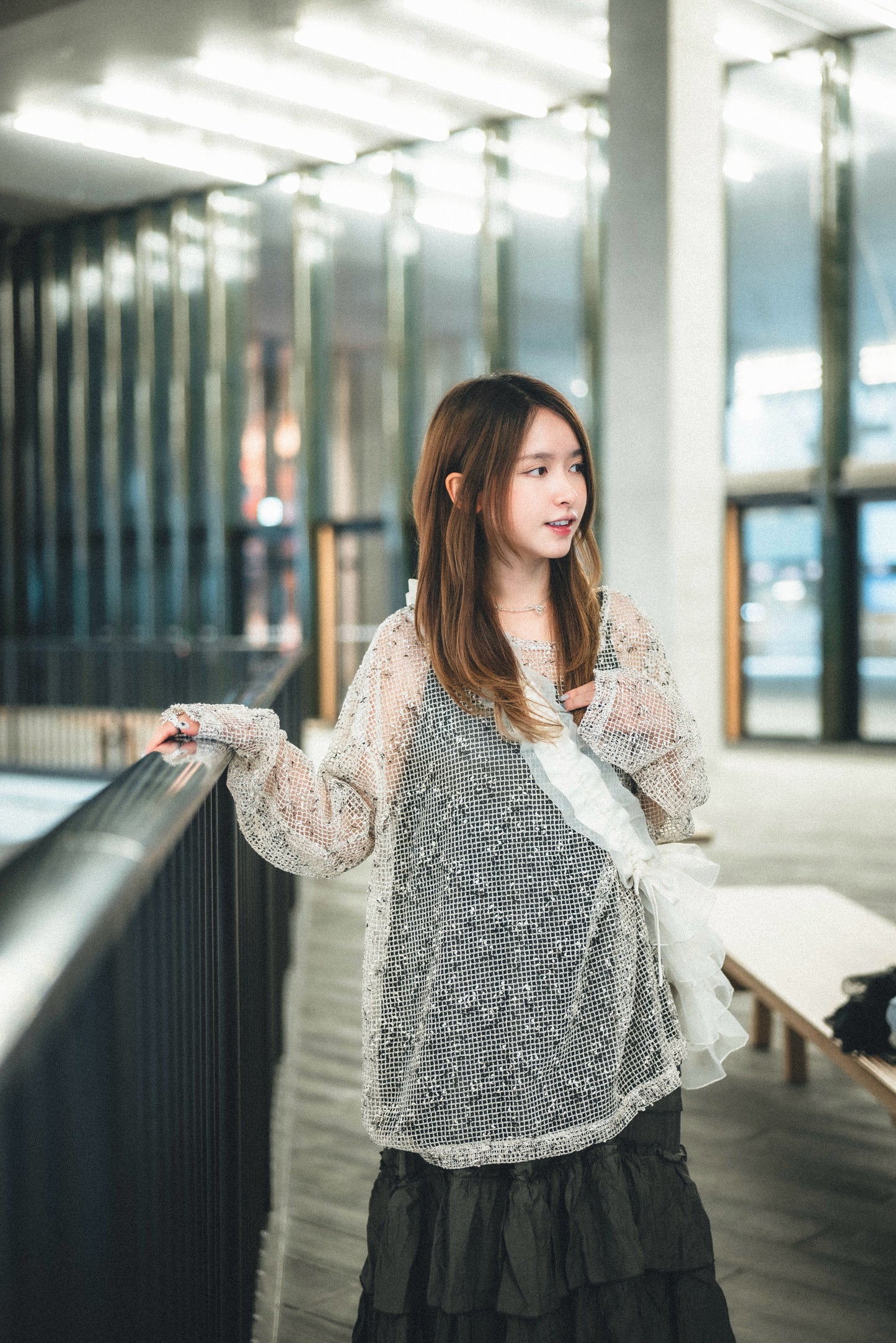 KR線粒點鏤空網格TEE｜3色入